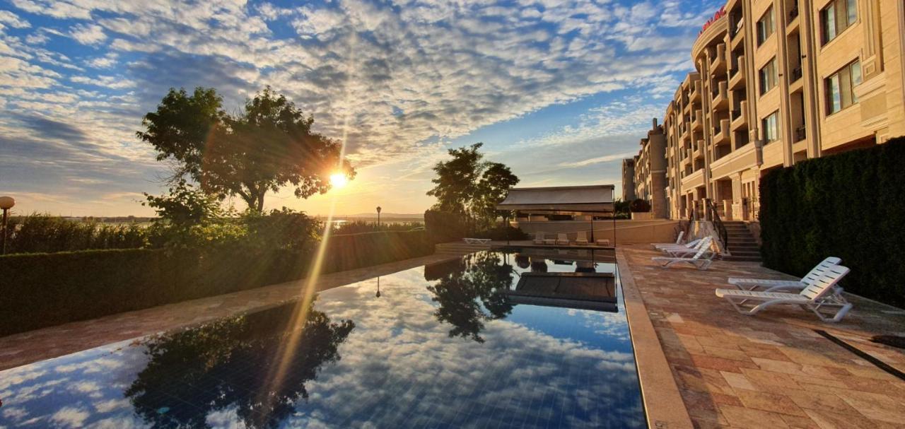 Gardenia Beach Palace Aparthotel Pomorie Eksteriør bilde
